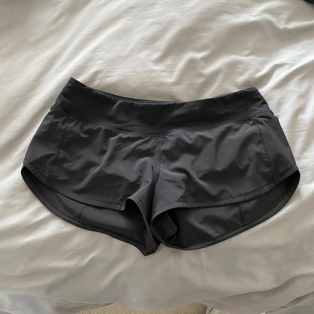 Black Lululemon Speed Up low Rise Shorts Size 8
